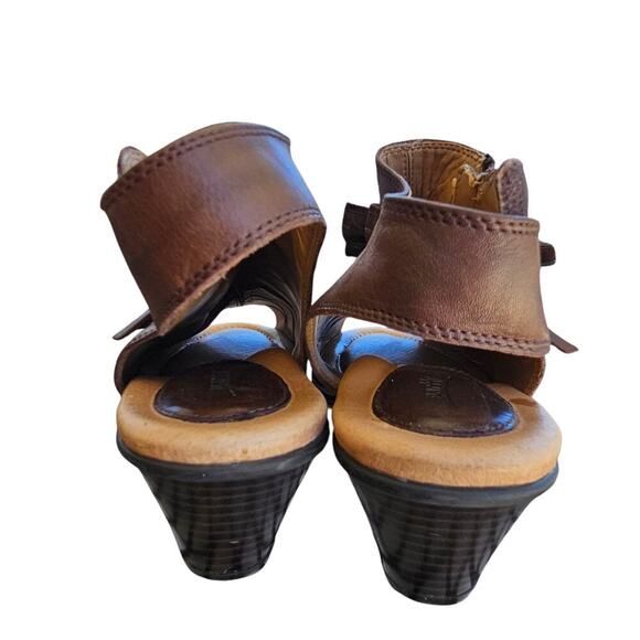 Earth Kristy Leather Booties Bark Brown Size 11 - Picture 4 of 7